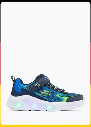 Минают.шикарные кроссовки skechers