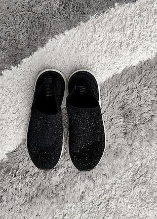Летние кроссовки zara