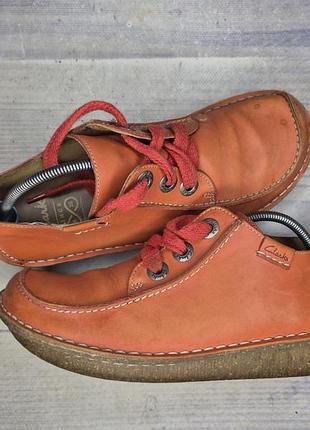 Кроссовки clarks