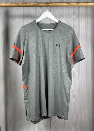 Under armour rush tee футболка з шикарним дизайном для спорту xl