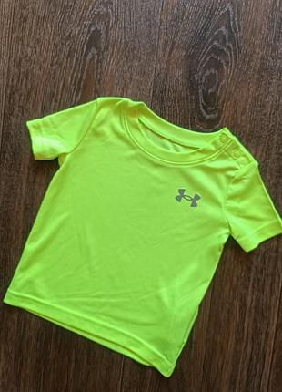 Футболка under armour