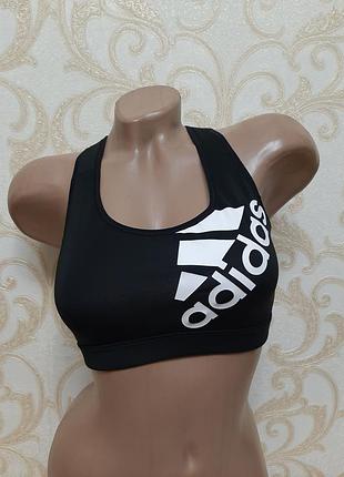 Спортивный бюстгальтер топ adidas с большим принтом