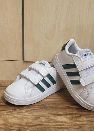 Кроссовки adidas 23,5 размер