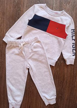 Костюм tommy hilfiger