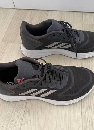 Adidas duramo 10 мужские беговые кроссовки 45 размер черные с серыми вставками новые