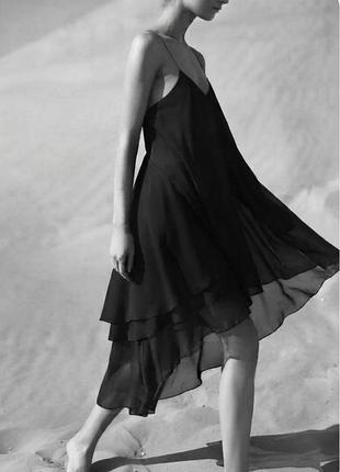 Шикарное многоярусное шёлковое платье с красивой спинкой пуговицы разрез прозрачный сарафан черный классика bohemia