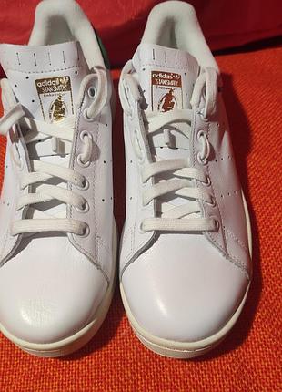 Білі шкіряні  велокросівки adidas stan smith