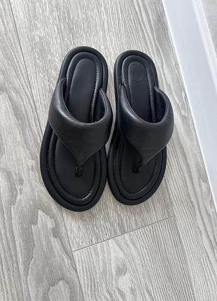 Вьетнамки mango