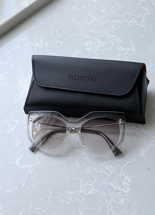 Очки valentino