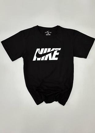 Футболка nike big чорна