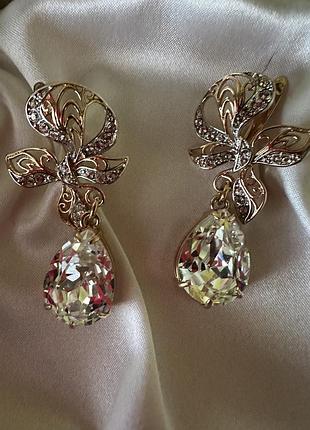 Сережки з кристалами swarovski