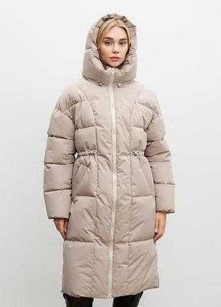 Стильный молодежный пуховик песочного цвета с кулиской размеры xs s m l s