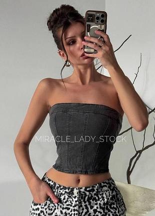 Prettylittlething сірий джинсовий топ