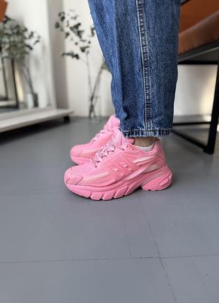 Adistar jellyfish x pharell williams pink moon