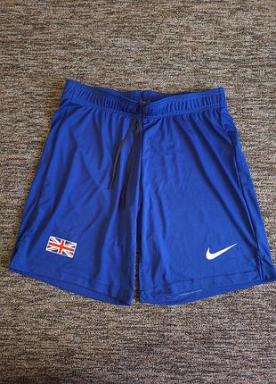 Спортивні шорти nike розмір l.