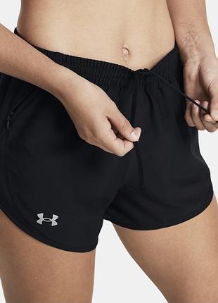 Under armour fly by shorts розмір l / оригінал
