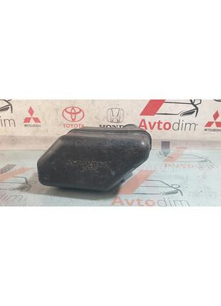 Резонатор воздушного фильтра mr404836 mitsubishi carisma рестайл