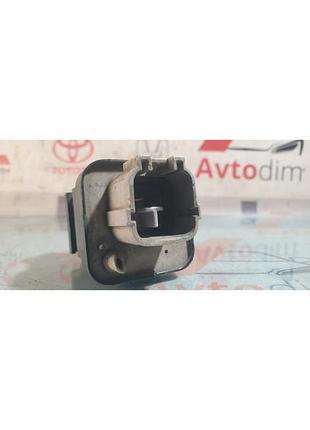 Реле бензонасоса md360007 mitsubishi carisma рестайл