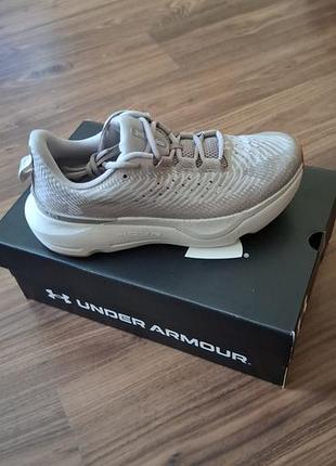 Оригинальные женские кроссовки under armour 
размер 38,5 и 39