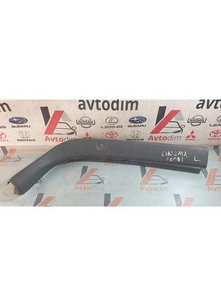 Накладка кришки багажника внутрішня ліва mb947083 mitsubishi carisma рестайл