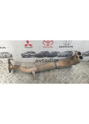 Вихлопна труба передня mr497301 mitsubishi carisma рестайл