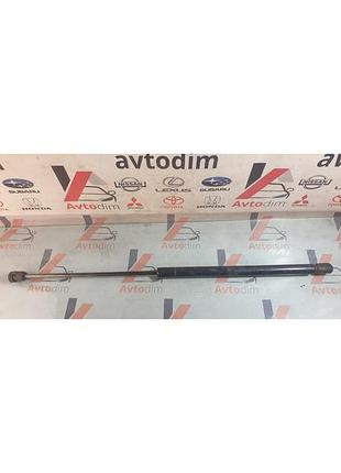 Амортизатор кришки багажника mb927791 mitsubishi carisma дорестайл