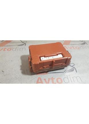 Реле блока предохранителей mr953355 mitsubishi carisma дорестайл