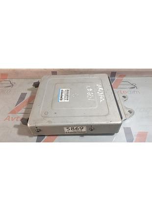Блок управління двигуном md355869 mitsubishi carisma дорестайл