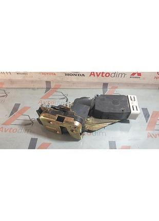 Замок передніх дверей правих mr912016 mitsubishi carisma рестайл