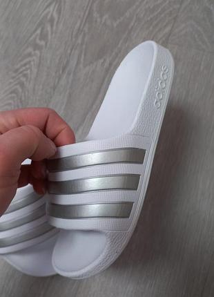 Детские шлепанцы adidas 3