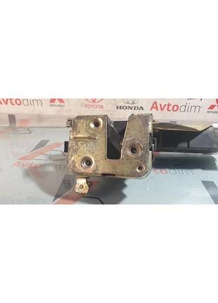 Замок задних левых дверей mr911347 mitsubishi carisma рестайл