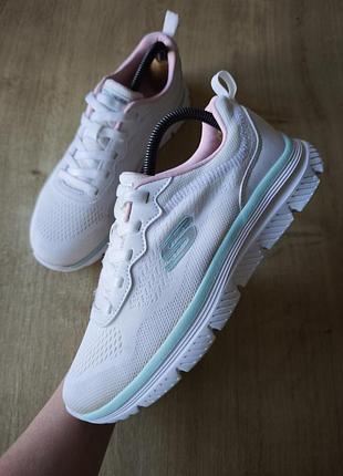 Круті жіночі кросівки skechers, оригінал, модель 2021 року, р.37