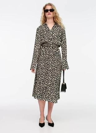 Сукня міді в квітковий принт h&m жіноча м-л