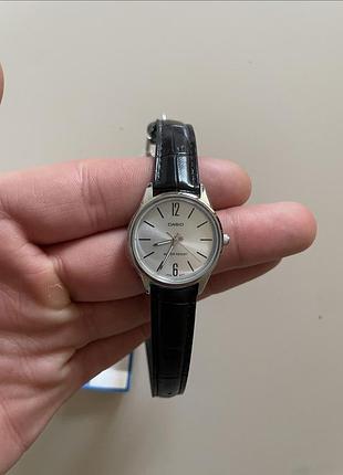Жіночий годинник casio timeless ltp-v005l-7budf. новий