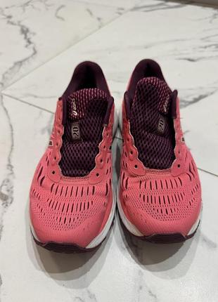 Бігові кросівки asics gel-cumulus 20