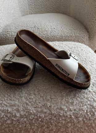 Шлепанці birkenstock