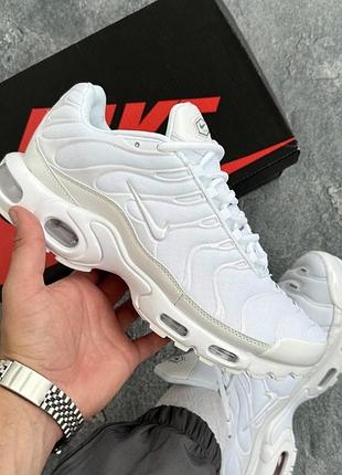 Nike tn premium white