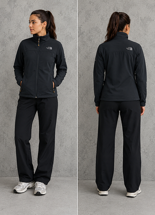 Легкая софтшелл куртка от бренда the north face
