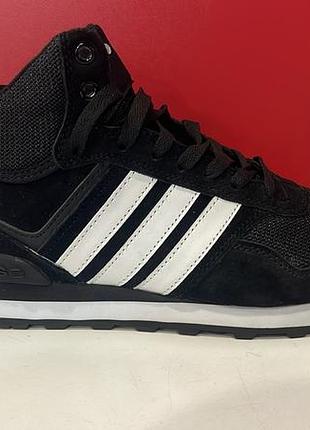 Adidas кросівки
