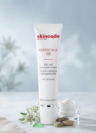 Skincode essentials 24h cell energizer cream - увлажняющий дневной и ночной крем с витаминами с, э и рисовым крахмалом, миниатюра 15 мл