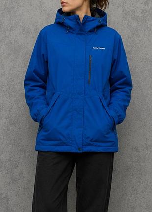 Курточка від бренду helly hansen