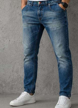 Джинсы от бренда armani jeans