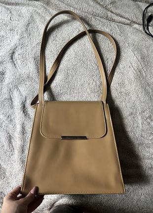 Жіноча сумка на плече в коричневому кольорі👜