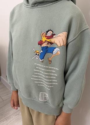 Дуже крутий світшот від zara з аніме one piece luffy