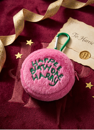 Кошелек harry potter на карабине. розовый, плюшевый, 9×9 см