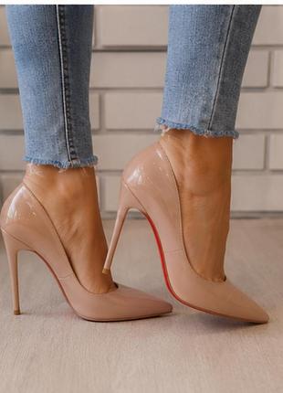 Туфлі christian louboutin