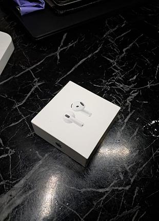 Apple airpods 4