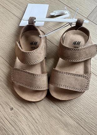 Сандалі 18/19розмір