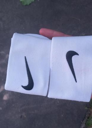 Белые держатели щитков nike guard stay