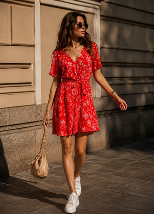 Яскрава червона сукня pull&bear з квітковим принтом  s  літня міні-сукня  повсякденна